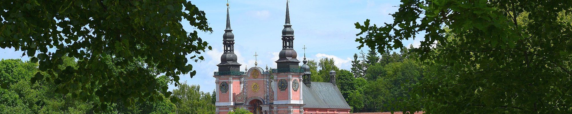 Heilige Linde in Masueren - Partner-Reisen - Reisen nach Ostpreußen, in das Baltikum, nach Russland und Polen