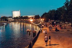 Flusspromenade Tartu © Marek Metslaid