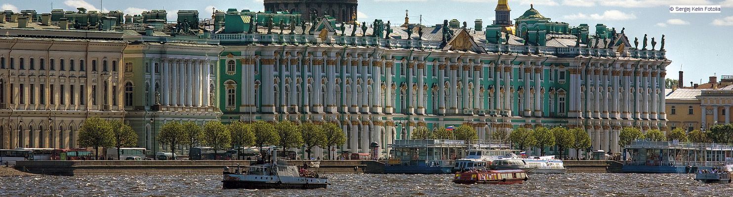 St. Petersburg - Winterpalst von der Newa - Seite