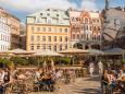 Riga Straßencafé auf dem Domplatz