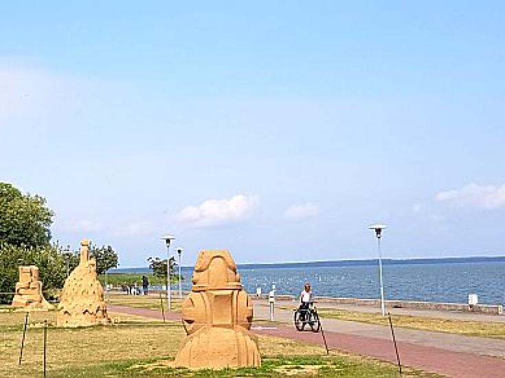 Kurische Nehrung - Haffpromenade in Schwarzort