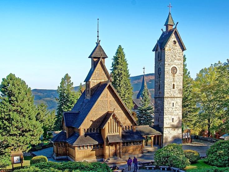 Riesengebirge - Kirche Wang in Karpacz © Makalu auf Pixabay