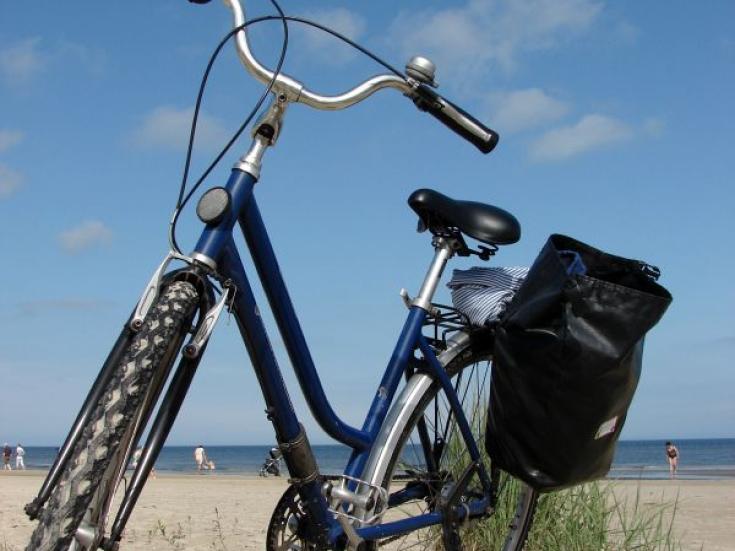 Radler-Pause am Strand