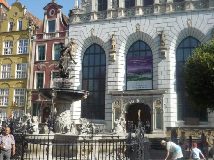 Danzig - Artushof und Neptunbrunnen