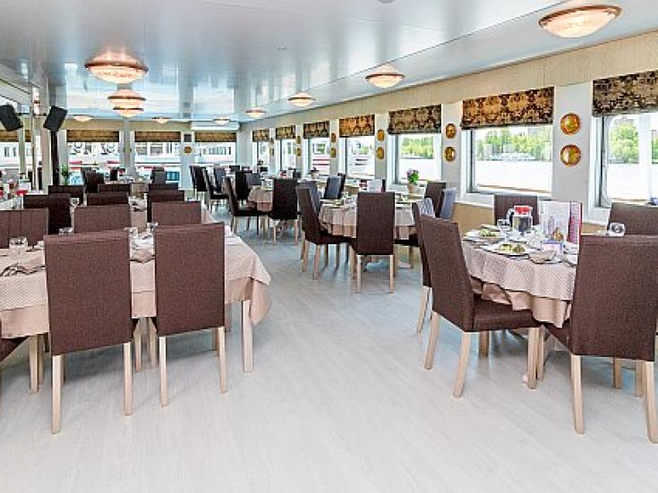 MS Fedin - Restaurant