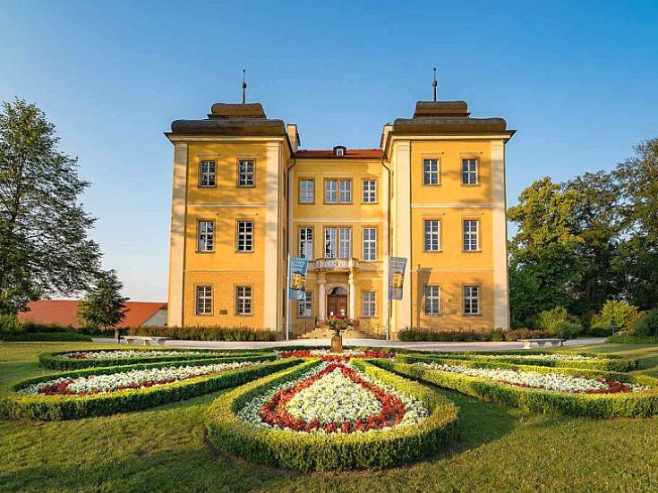 Schloss Hotel Lomnitz im Hirschberger Tal