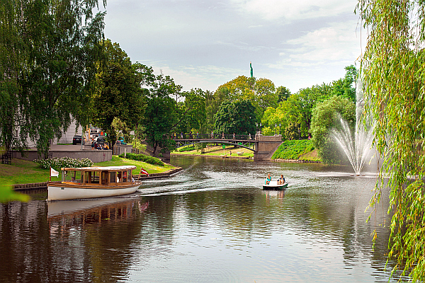 Rigaer Stadtkanal - Städtereise Riga