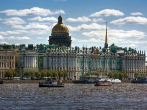 St. Petersburg - Winterpalst mit Ermitage © sergey kelin fotolia